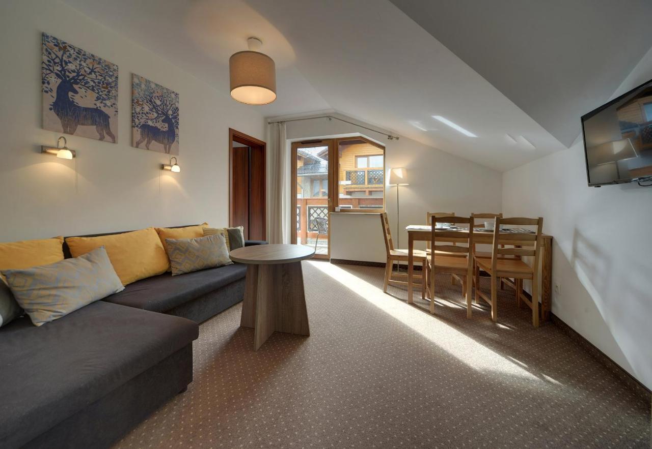 Bezowy I Nowoczesny Sun Seasons 24 W Szklarskiej Porebie By Renters